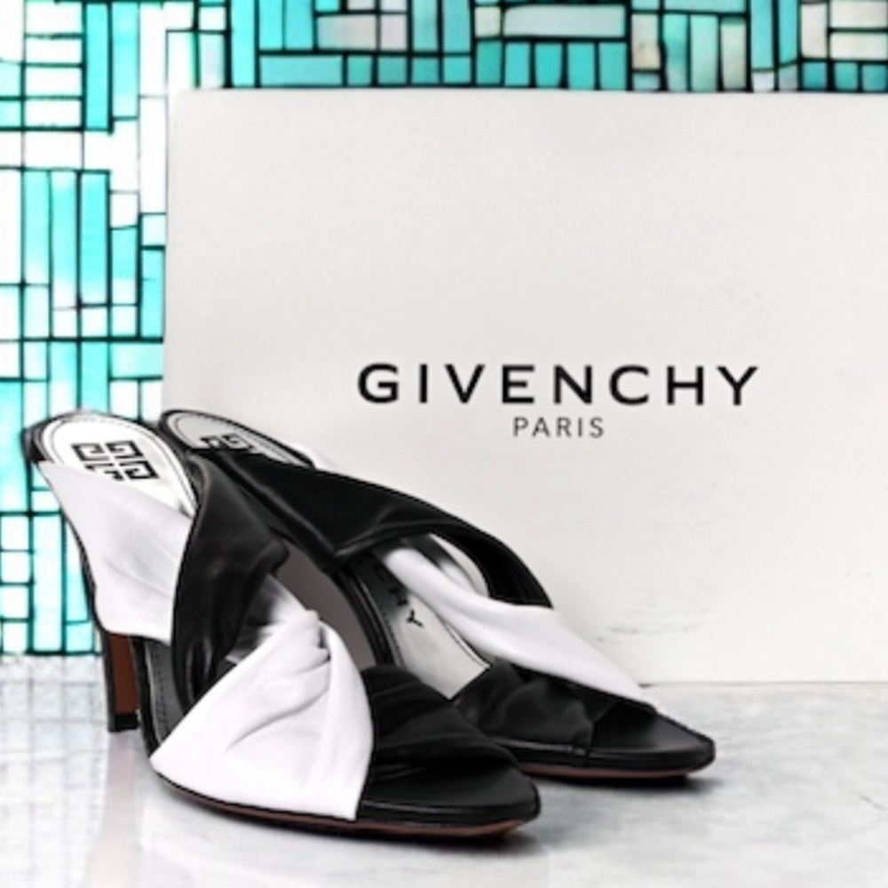 NWT GIVENCHY Nappa Leather Mule Twist slip on Sandals Black & White Sz 37 US 7 - Picture 10 of 16